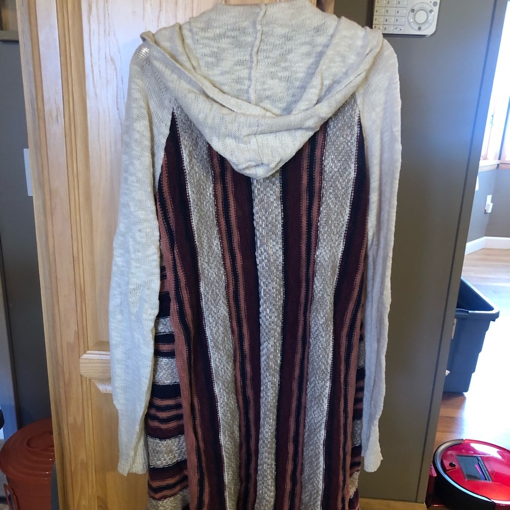 Cardigan - Picture 2 of 2